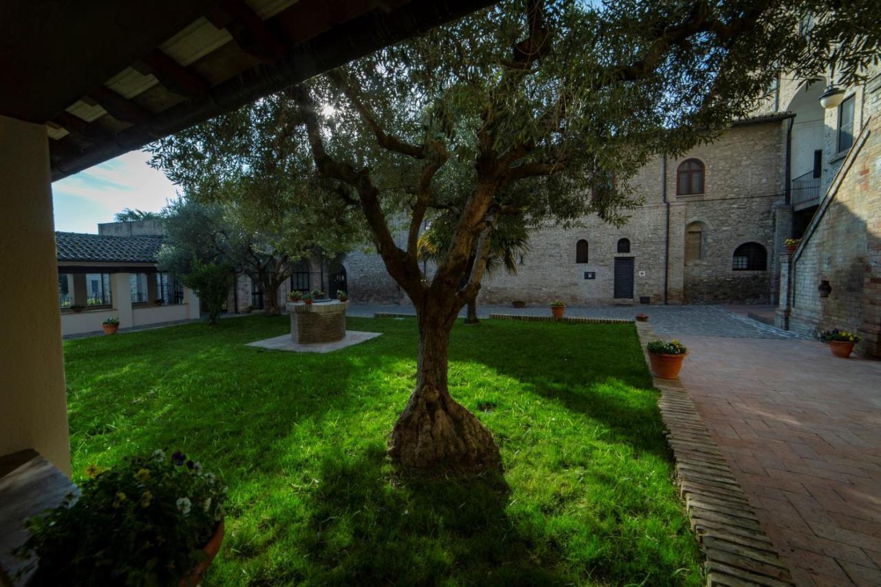 Il Monastero Di Bevagna Bed & Breakfast エクステリア 写真