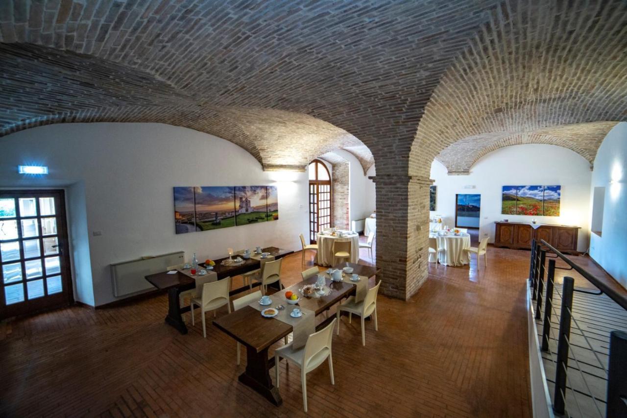 Il Monastero Di Bevagna Bed & Breakfast エクステリア 写真